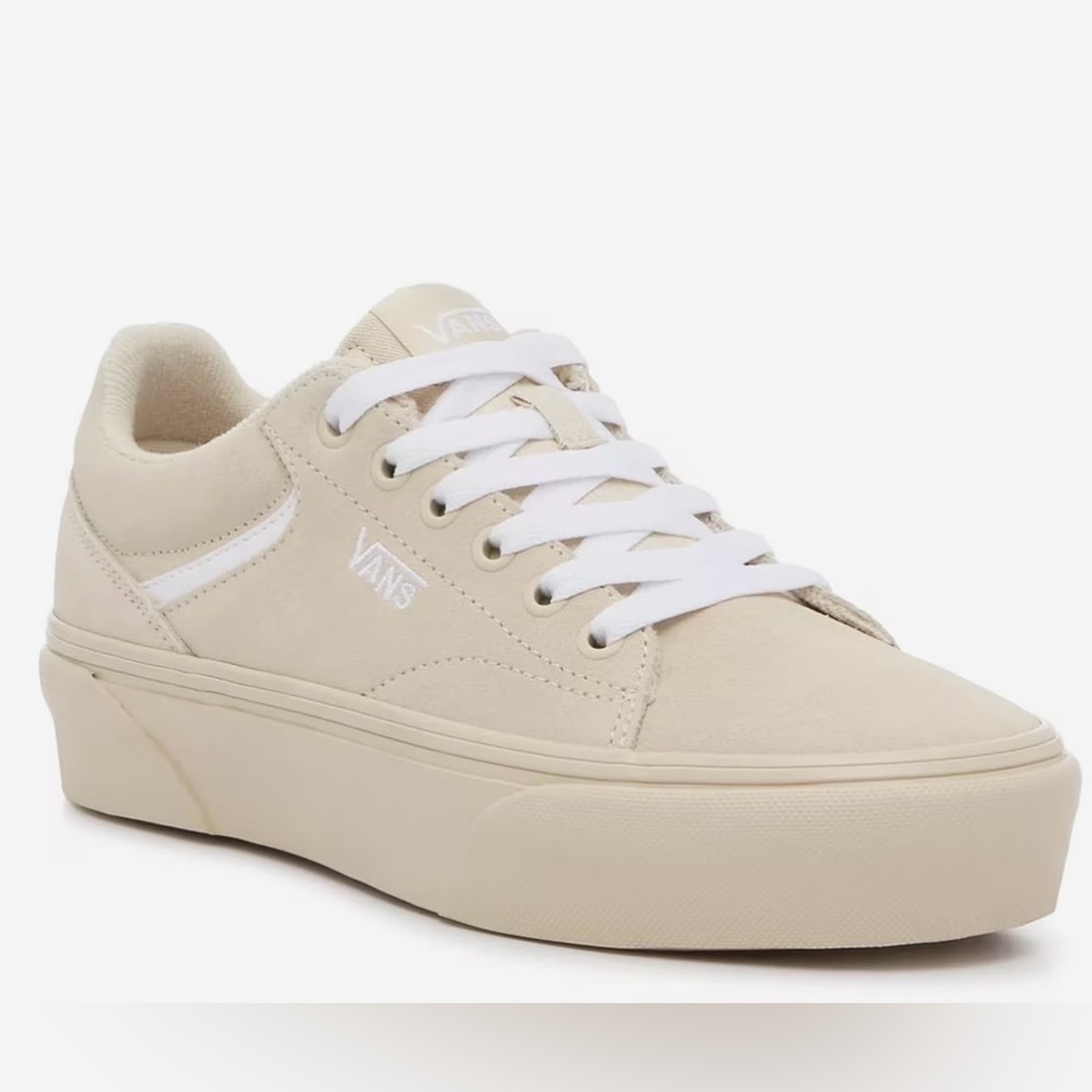 New Vans Seldan Platform Sneaker size 9.5